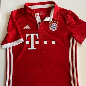 Adidas Boys Bayern Munich Replica Jersey